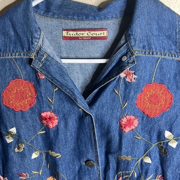 TUDOR COURT Light Wash Women's Denim Jean Jacket Small Lot of 2 - Picture 3 of 12